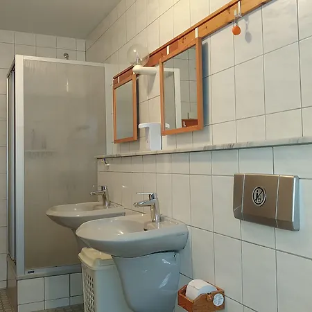 Am - Quarto em Acomodações Particulares *