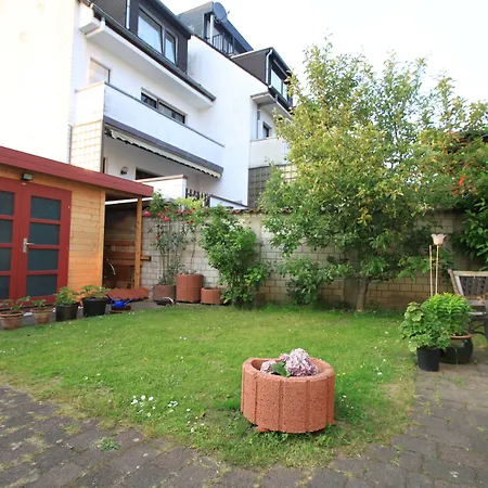 Am - Homestay Cologne